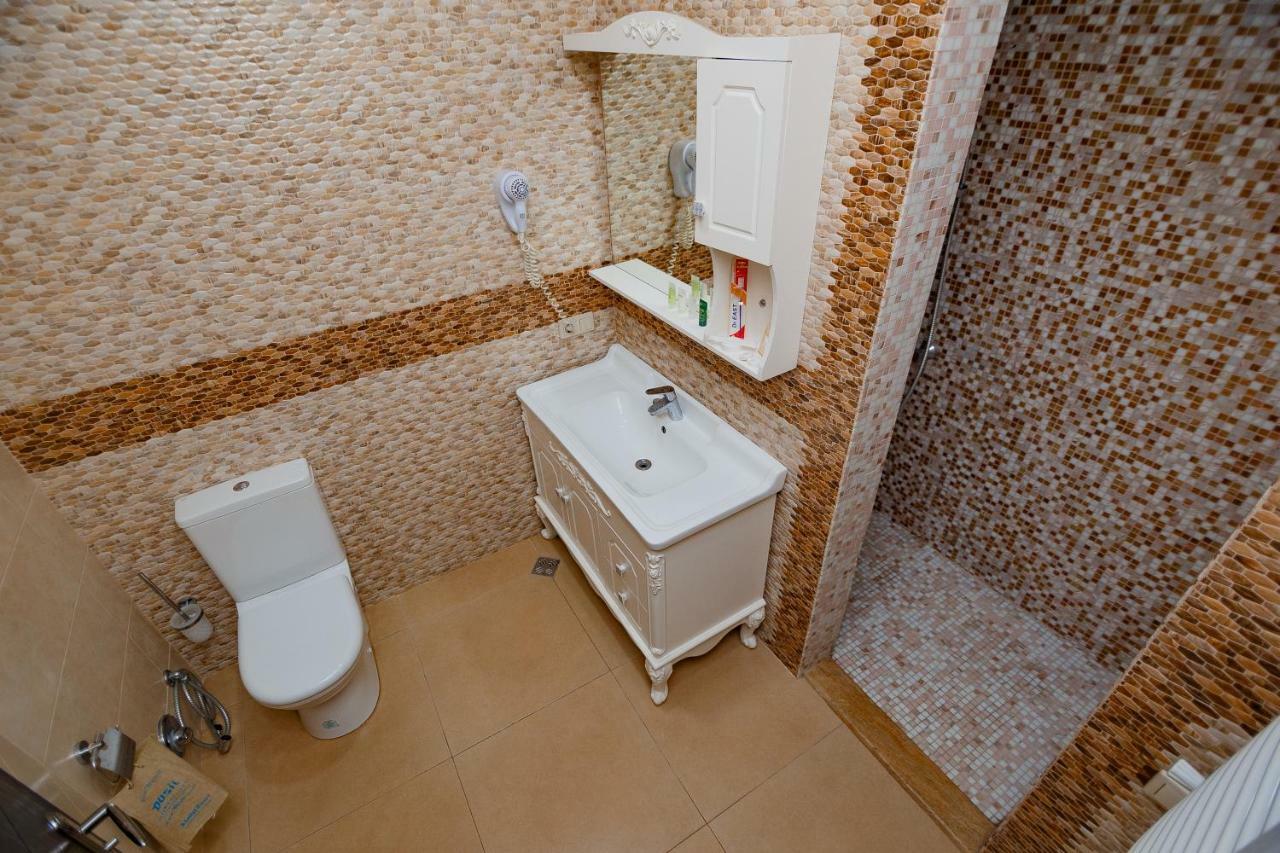 Apartment On Javakhishvili Batumi Esterno foto