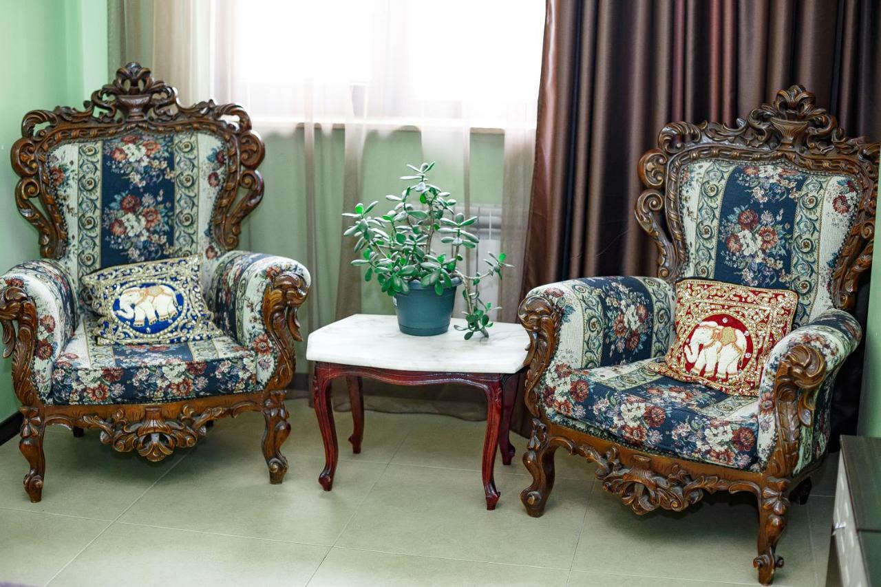Apartment On Javakhishvili Batumi Esterno foto
