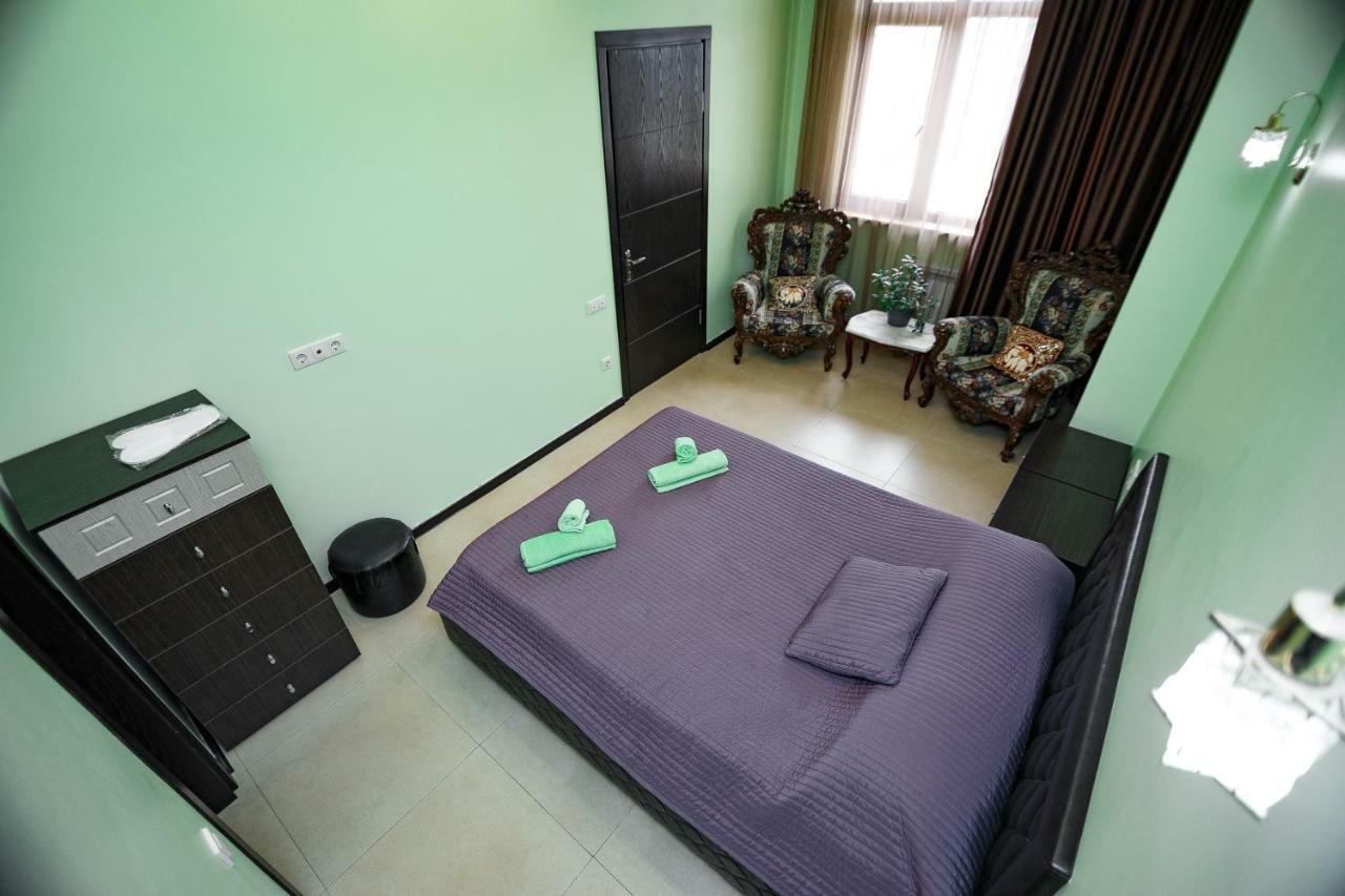 Apartment On Javakhishvili Batumi Esterno foto